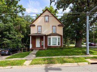 830 E Burlington St, Iowa City, IA 52240