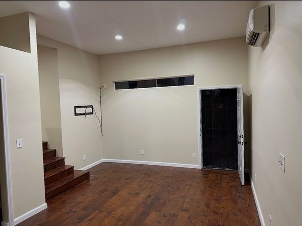 3933 Marine View Ave #A