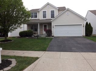 8571 Clover Glade Dr, Lewis Center, OH 43035
