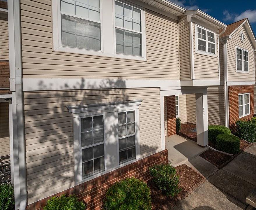 1st image of 605 Railway Ct