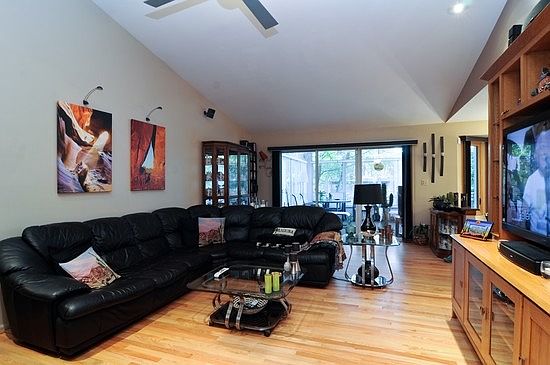 2nd image of 690 W Highgoal Dr