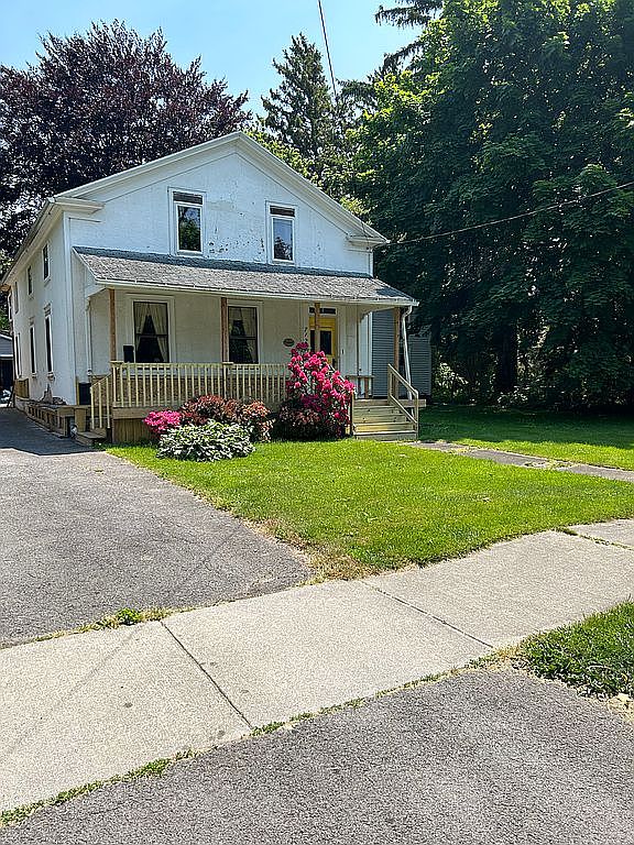 712 Main St, Youngstown, NY 14174 Zillow