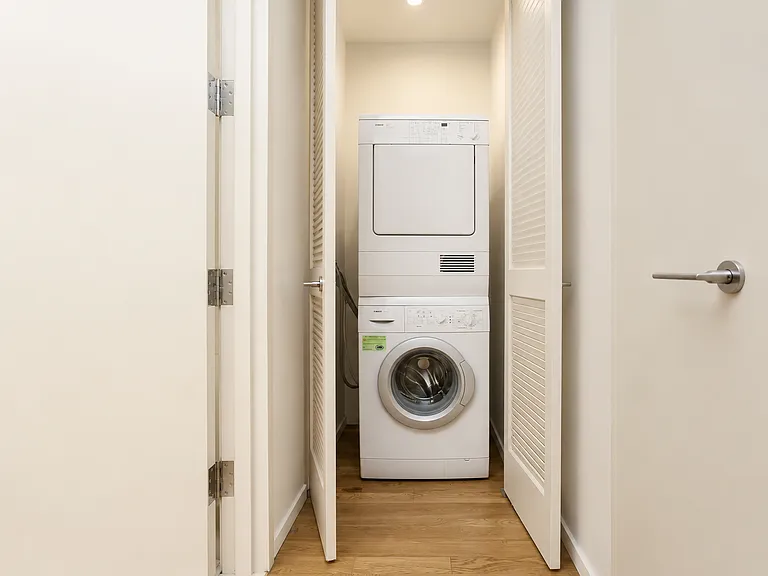 18 W 48th St #4C — Photo 9