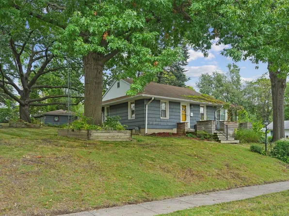 301 Davis Ave, Des Moines, IA 50315