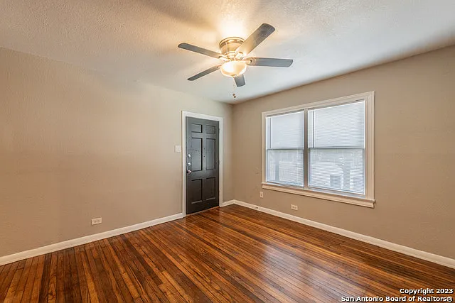 2 bed, 1.0 bath, 750 sqft, $1,195 — Photo 4