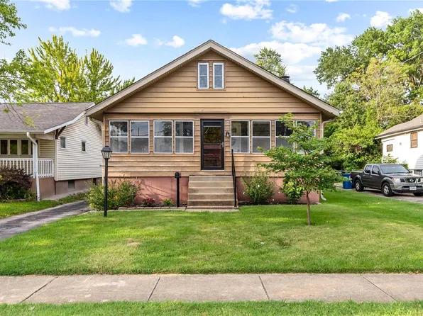 8961 Argyle Ave, Saint Louis, MO 63114