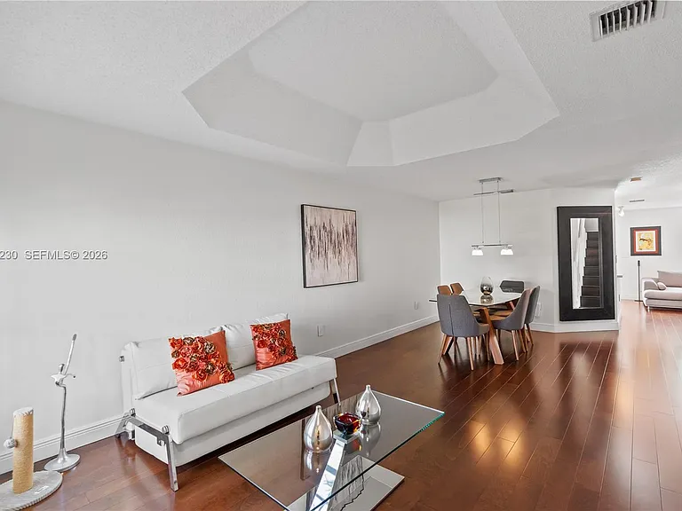 5115 NW 116th Ave — Photo 2