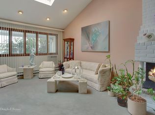 2 Elf Rd, Syosset, NY 11791