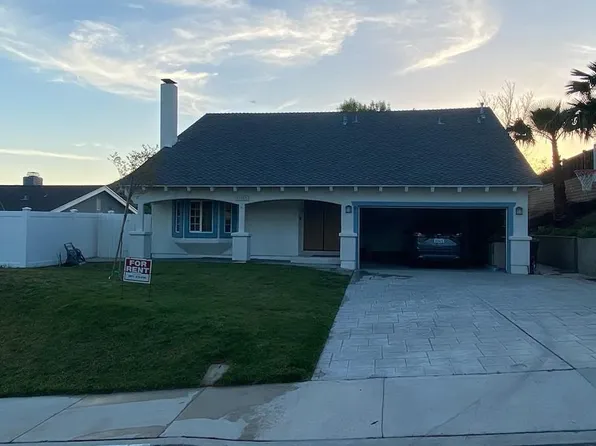 29259 Snapdragon Pl, Santa Clarita, CA 91387