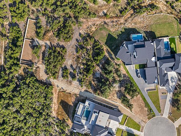 5th image of 8004 Kuhn Dr