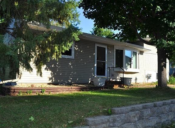 4th image of 1017 Pine St