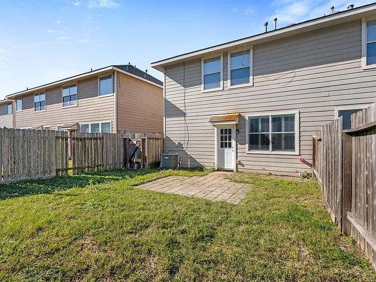 25211 Bentley Glen Ln — Photo 24