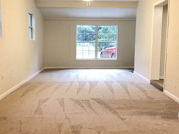 5th image of 6707 NE 27th Ave