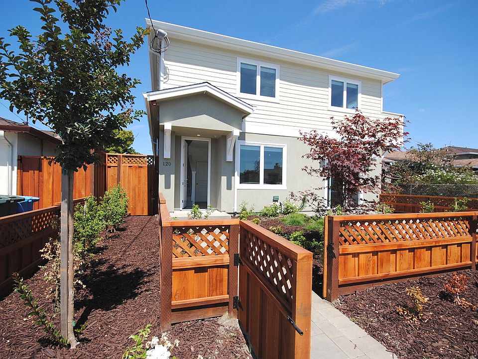Entry and private front yard with landscape.