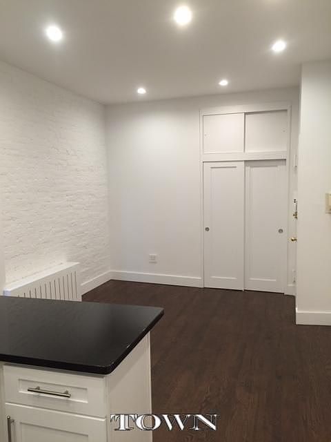 2nd image of 150 E 83rd St APT 1B