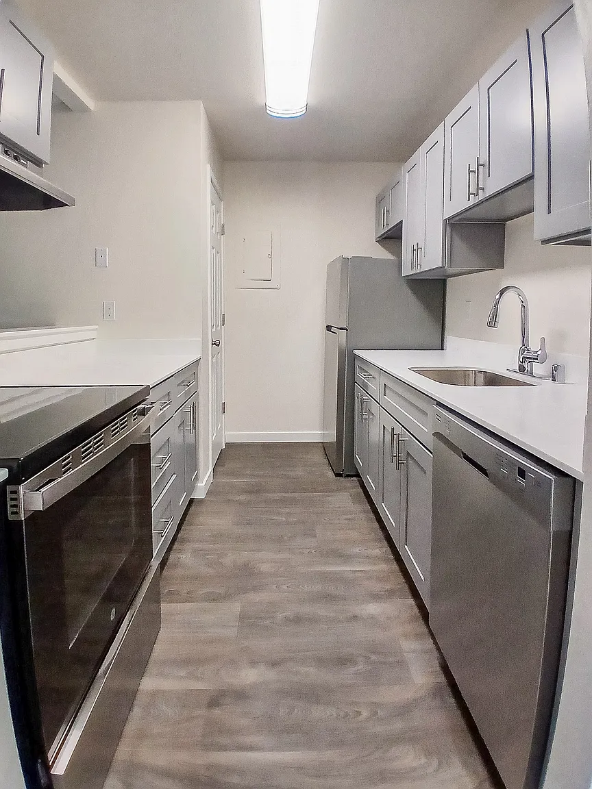 23913 111th Pl SE #E-02 photo 1