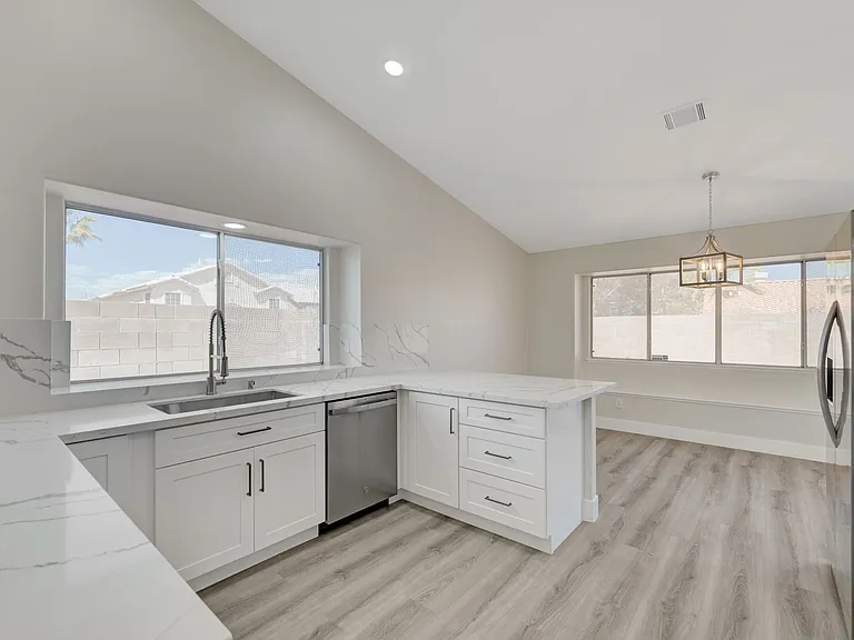 3120 Siena Cir — Photo 19