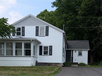 (Undisclosed Address), Palmyra, NY, 14522