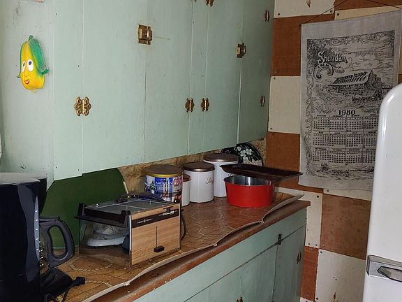 4th image of 330 Gibbs Cir