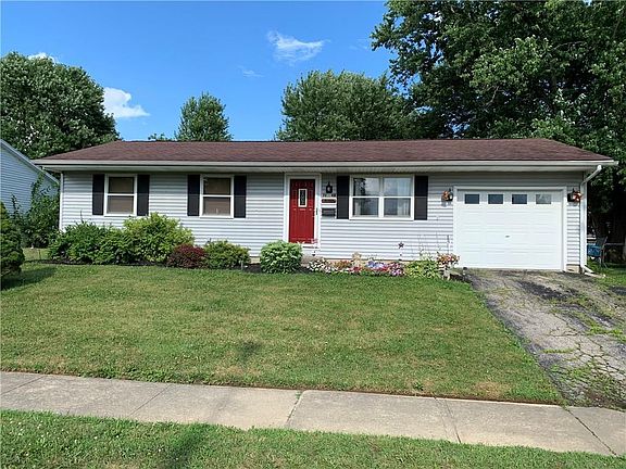 2nd image of 1143 Evergreen Dr