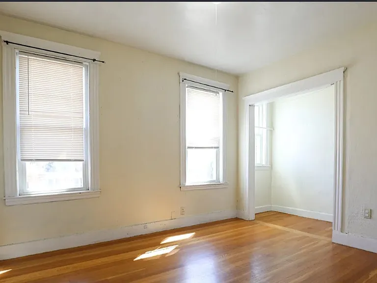 51 Leicester St #2 — Photo 3
