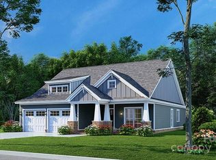 50 Triple Fairways Dr #4, Hendersonville, NC 28739