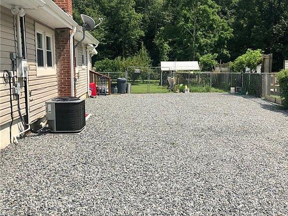 4th image of 3400 Asheville Hwy