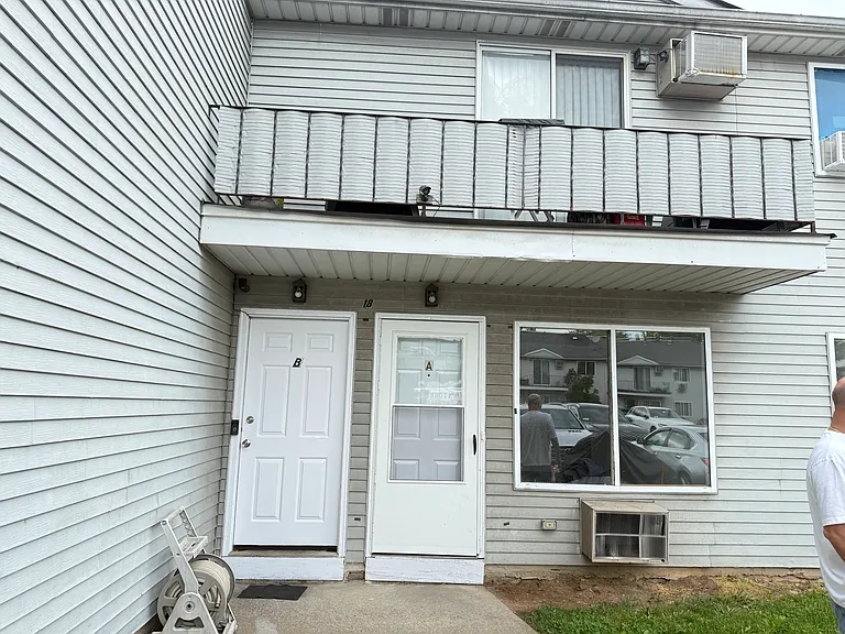 15 Davidson Ct #1 — Photo 1