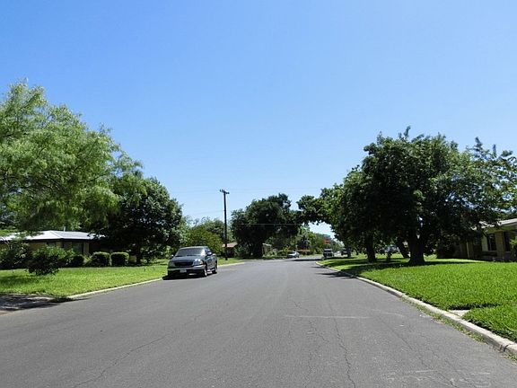 4th image of 207 Rosemont Dr