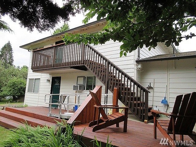 2nd image of 1818 Wilson Ave