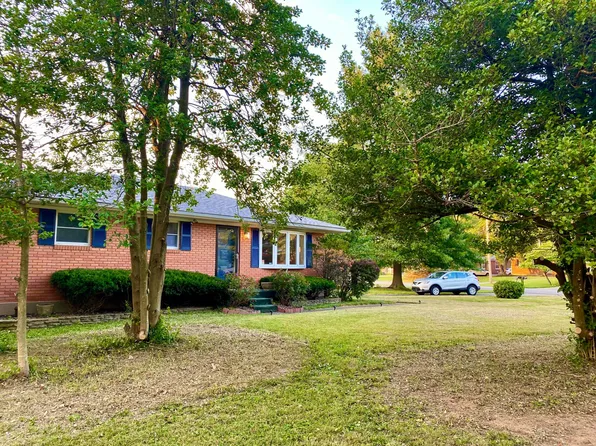 9313 Michael Edward Dr, Louisville, KY 40291