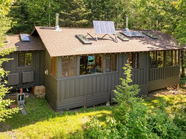 488 E Bearskin Rd, Grand Marais, MN 55604