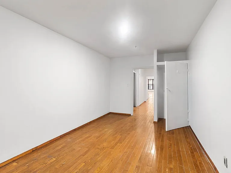 154 W 27th St #6 — Photo 11