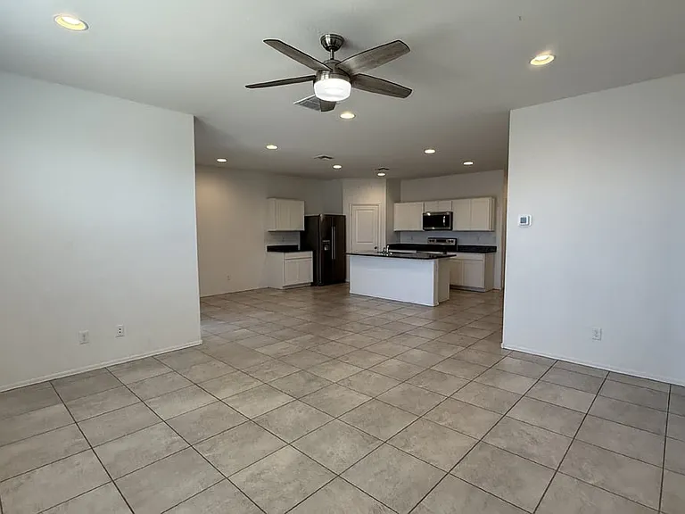 1137 W Chimes Tower Dr — Photo 47