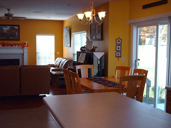 kitch/dining area/great rm