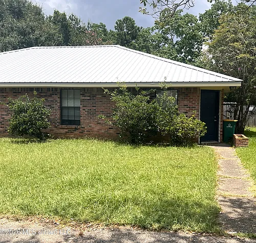 319 Seal Ave #B Photo 1 319 Seal Ave #B Photo 1