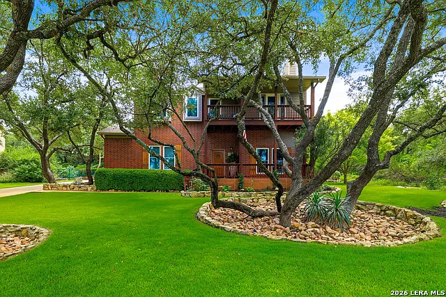 4 bed, 2.5 bath, 2446 sqft, $2,700 — Photo 1