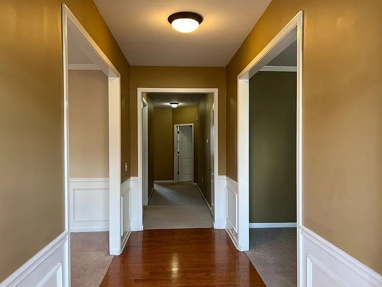 312 Hearthwood Dr — Photo 3
