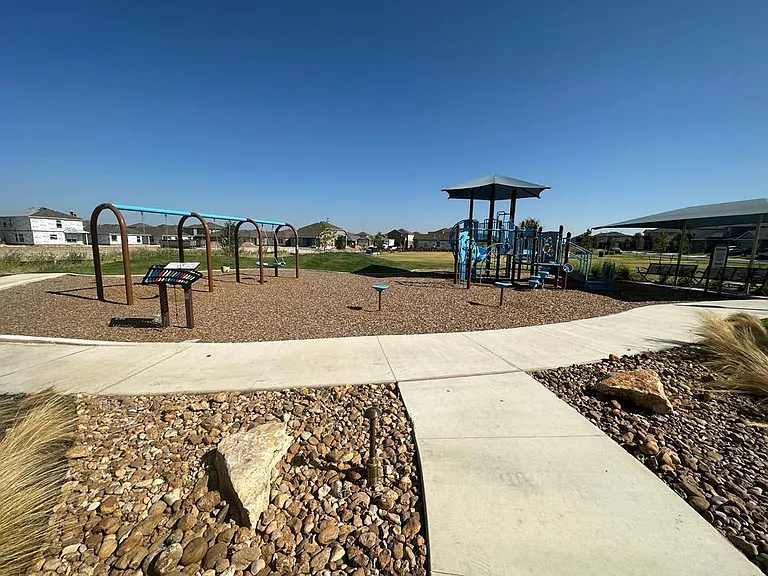 1018 Ascari Ct — Photo 38