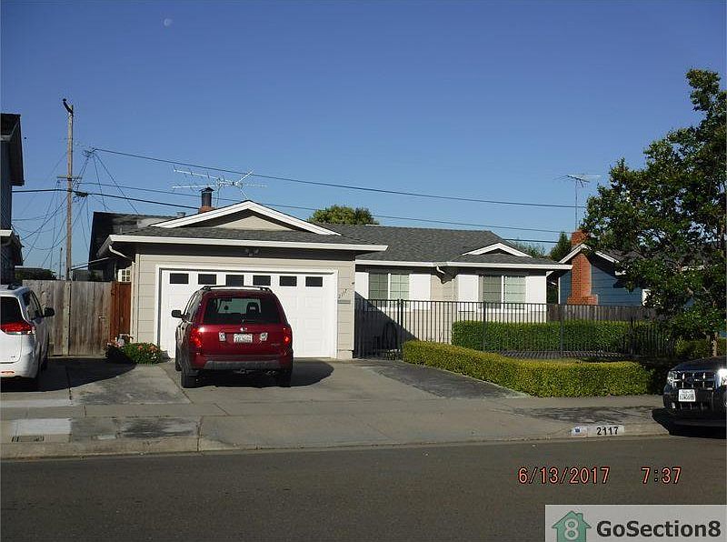 1st image of 2117 Ashwood Ln