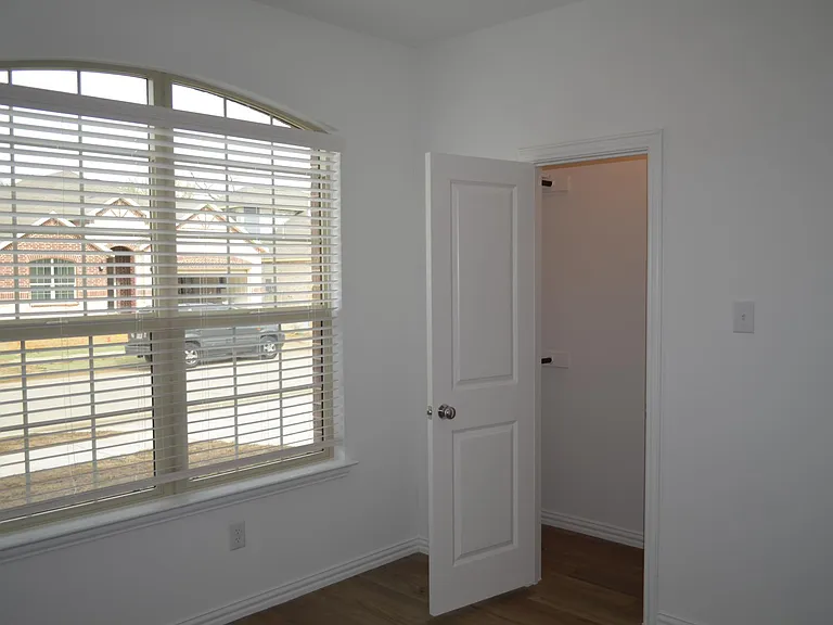 7924 Lindheimer Ln — Photo 15