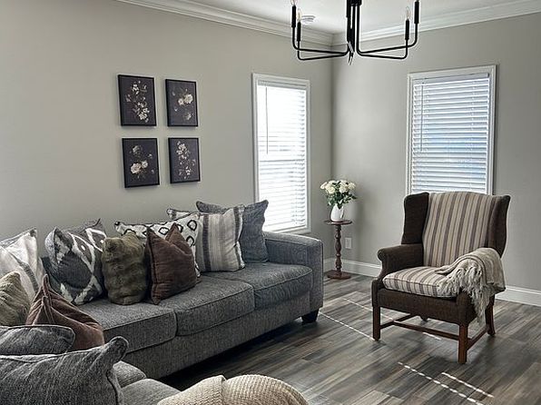 8101 Dalmatian Ln #703