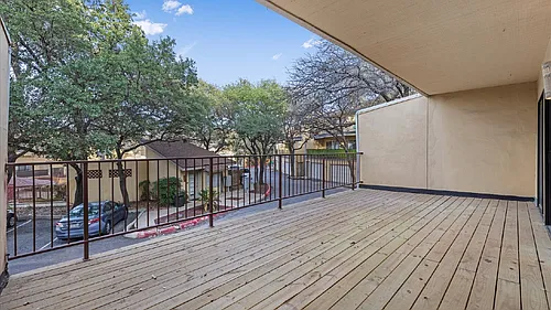 8642 Fredericksburg Rd #405 Photo 1