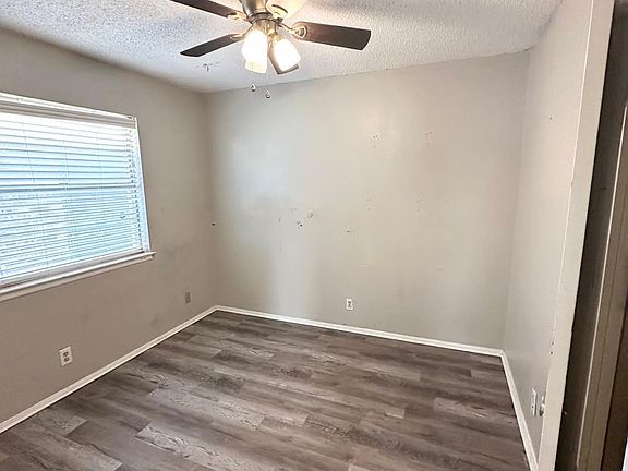 4th image of 5123 Sunnyside Dr