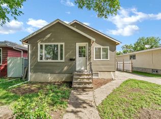 960 S 5th St SE, Medicine Hat, AB T1A0P4