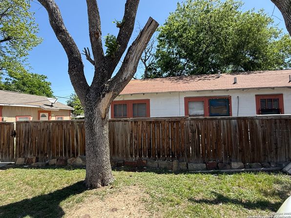 san-antonio-texas-449631724 picture