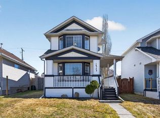 14744 W Mount McKenzie Dr SE, Calgary, AB T2Z 2V1
