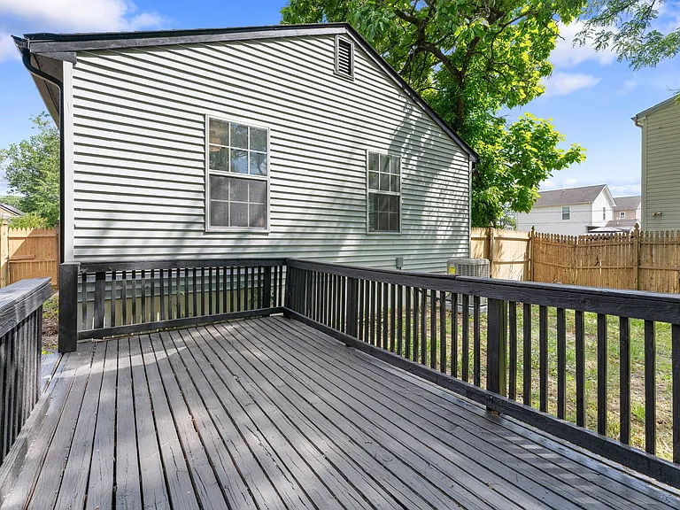 8117 Stow Rd — Photo 24