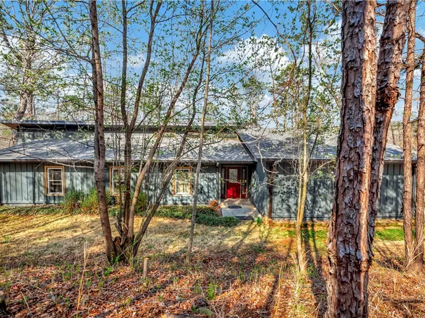 10 Quail Dr, Salem, SC 29676