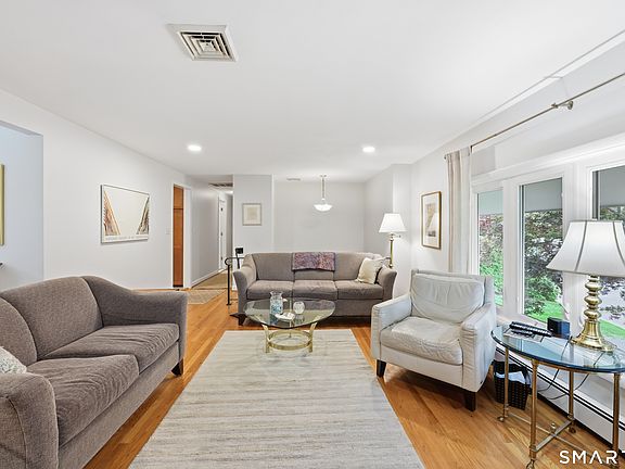 5th image of 263 Preston Street